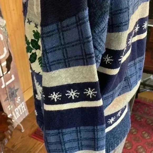 Carolina Colours women’s size large holiday zip up sweater. - Picture 6 of 10